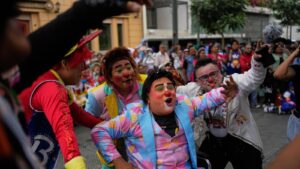 Clown Day, Colombia Violence, Soccer Win Highlight Latin America Photos