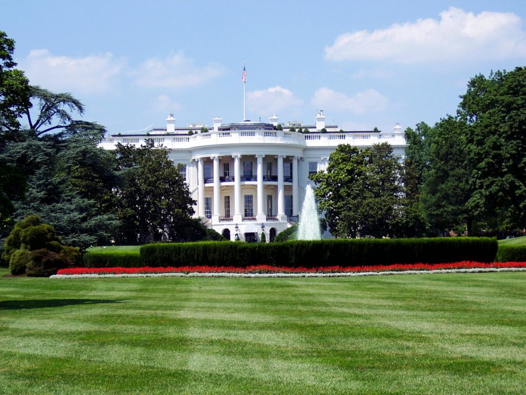 White House UFC event draws praise and criticism from both sides