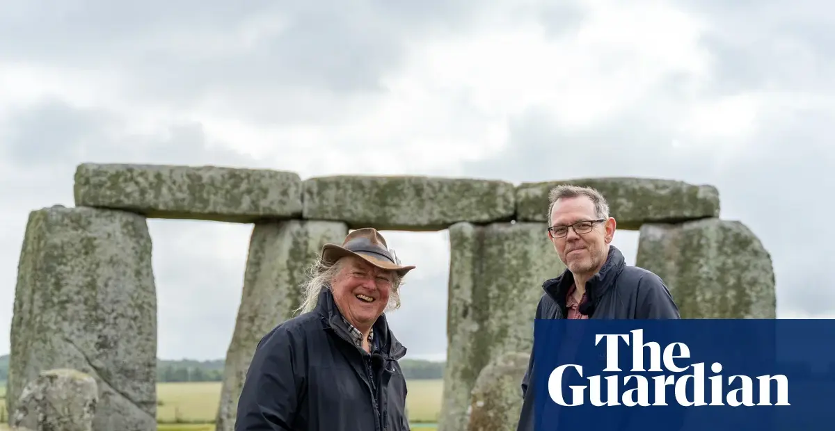 5,000-year-old solstice-aligned monument discovered near Stonehenge