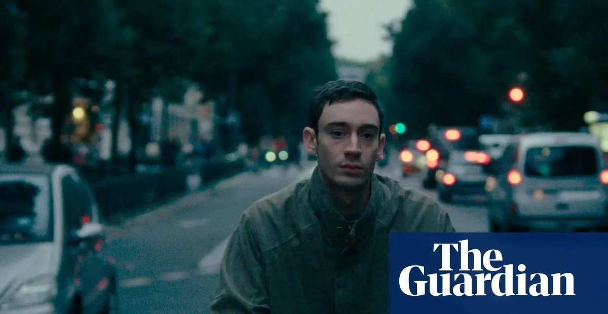 Actor discusses HPV cancer film role and masturbation scene