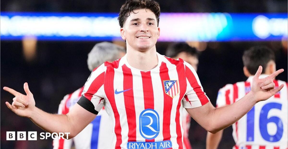 Alvarez at center of La Liga transfer battle ahead of World Cup