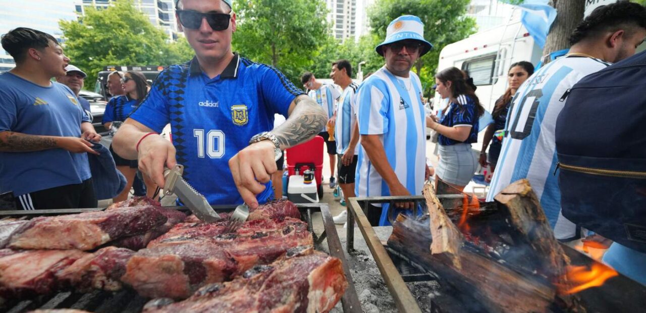 Argentina and Texas fans debate beef quality at World Cup