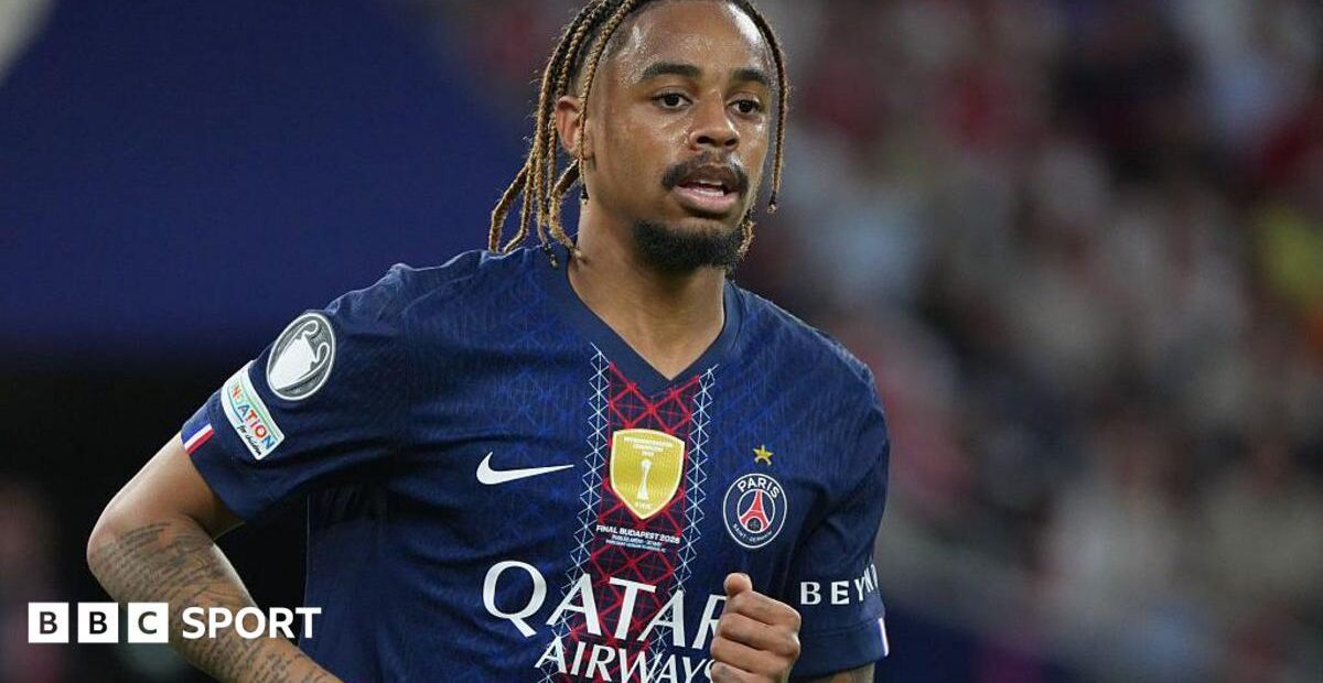 Arsenal eye PSG's Barcola as alternative to Aston Villa's Rogers