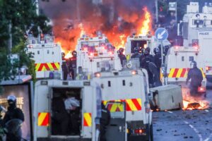 Belfast Riots Follow Viral Stabbing Video; Leaders Condemn Violence and Online Incitement