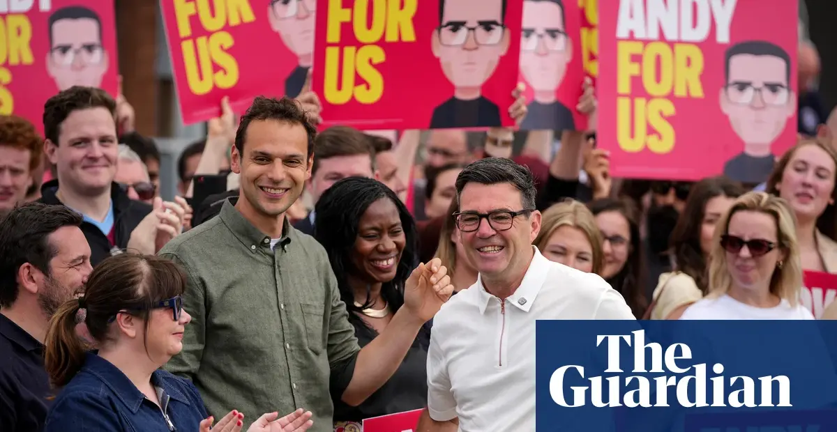 Burnham wins Makerfield by-election, avoids leadership questions