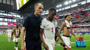 Carragher: Rice must start for England, Saka should not be risked