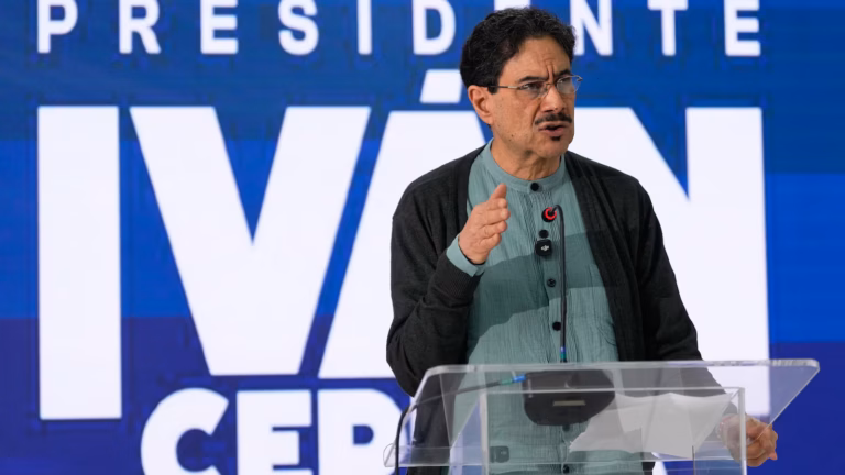 Cepeda concedes Colombian presidential runoff to de la Espriella