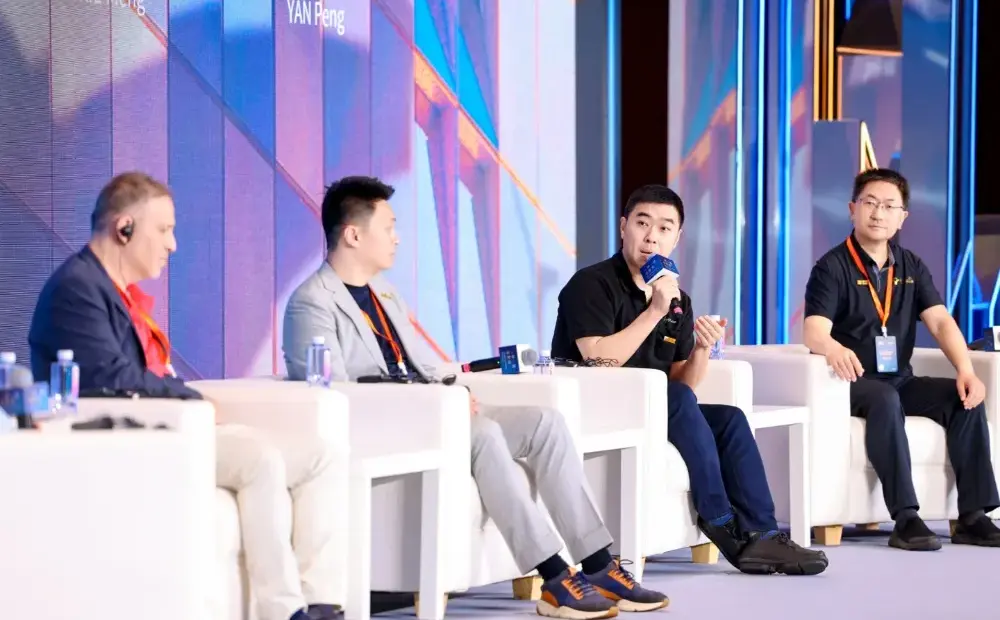 Chinese Filmmakers Face Bureaucratic and Cultural Hurdles in Co-Productions, Panel Says