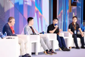 Chinese Filmmakers Face Bureaucratic and Cultural Hurdles in Co-Productions, Panel Says