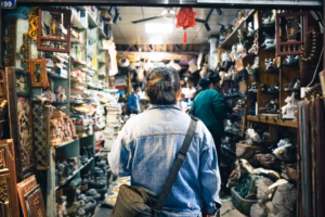 Chinese Users Find Workarounds for Anthropic's Geolocation Blocks