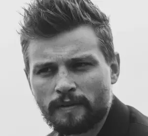 Darren Mann Signs With Paradigm Talent Agency