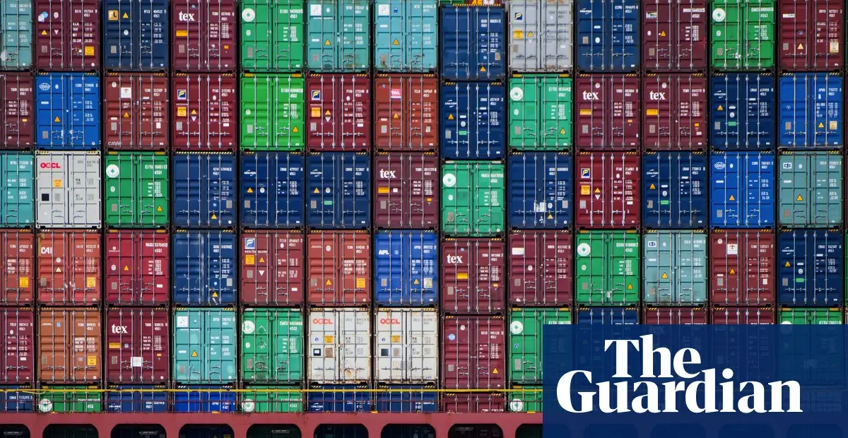 EU trade deficit with China hits record €1bn per day, Eurostat data shows