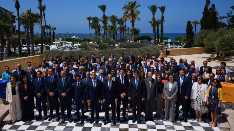 EU unveils plan to support islands and coastal communities