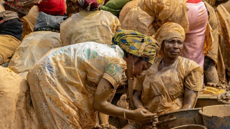 Ebola outbreak likely started in gold-mining town, WHO says