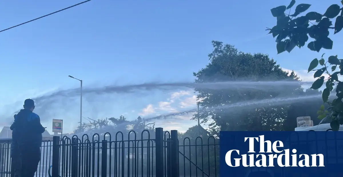 French police in UK deal authorised to use water cannon on asylum seekers