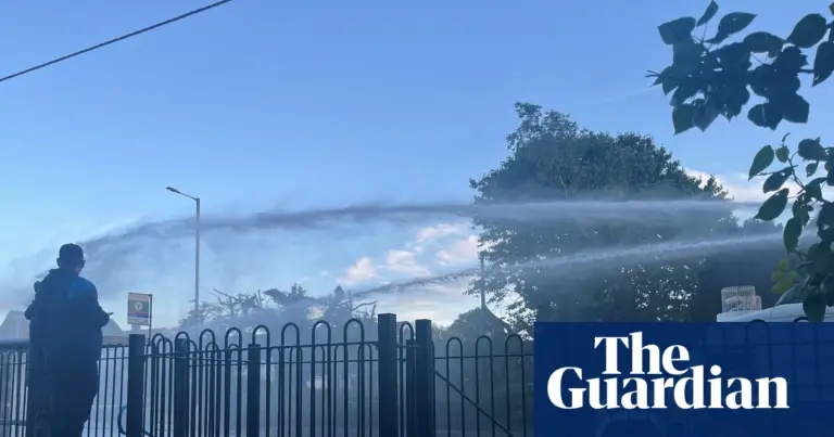 French police in UK deal authorised to use water cannon on asylum seekers