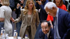 Italy's Meloni Rejects Trump Claim She Begged for G7 Photo