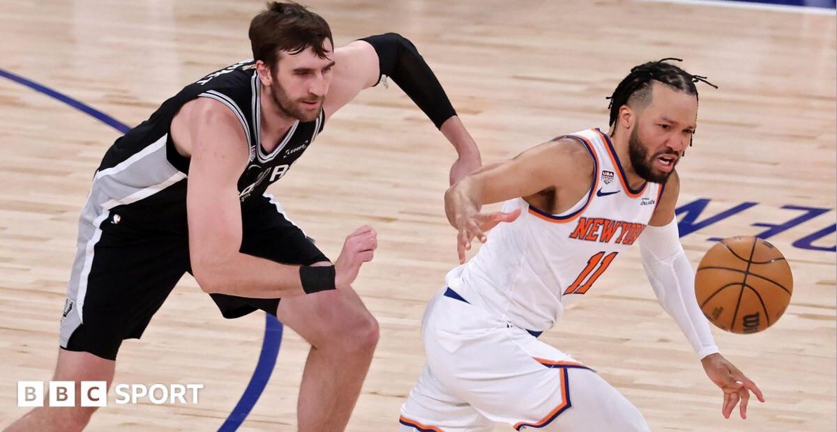 Knicks Rally from 29-Point Deficit to Stun Spurs in NBA Finals Game 4