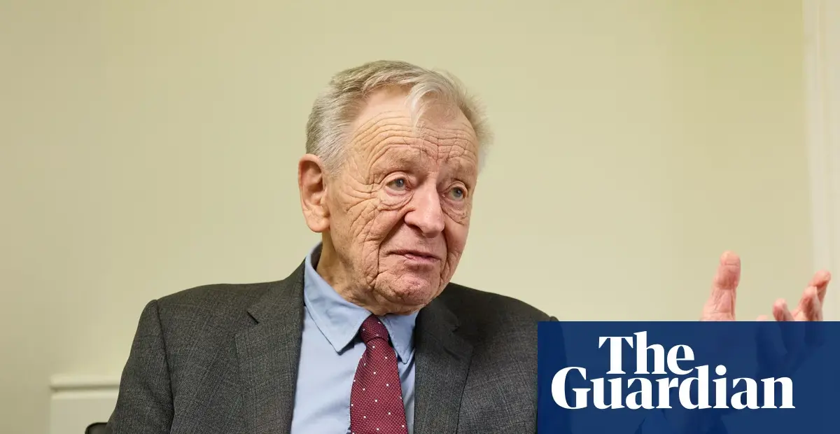 Labour peer Dubs calls for removal of Home Secretary Mahmood