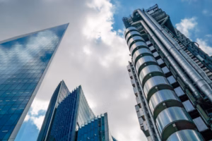 Lloyds Banking Group to hire 300 AI tech experts