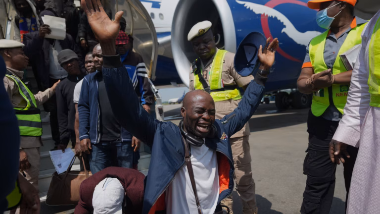 Nigerian migrants returning from South Africa face same economic struggles