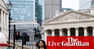 Pound falls to lowest level since November against stronger dollar