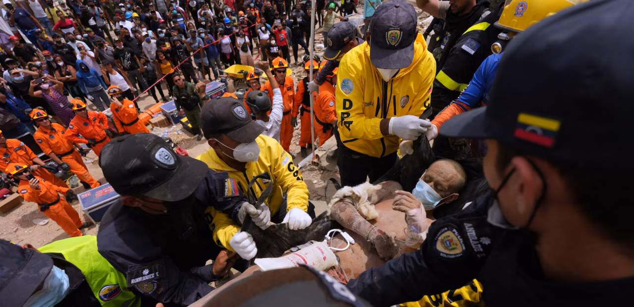 Rescuers Continue Search as Venezuela Earthquake Death Toll Tops 1,400