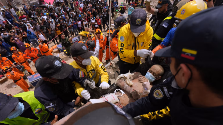 Rescuers Continue Search as Venezuela Earthquake Death Toll Tops 1,400