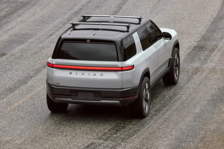 Rivian lays off hundreds of workers after R2 deliveries begin