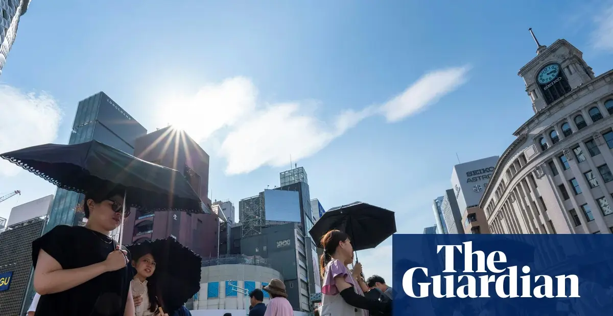 Scientists find humans prefer walking anticlockwise, reason unclear
