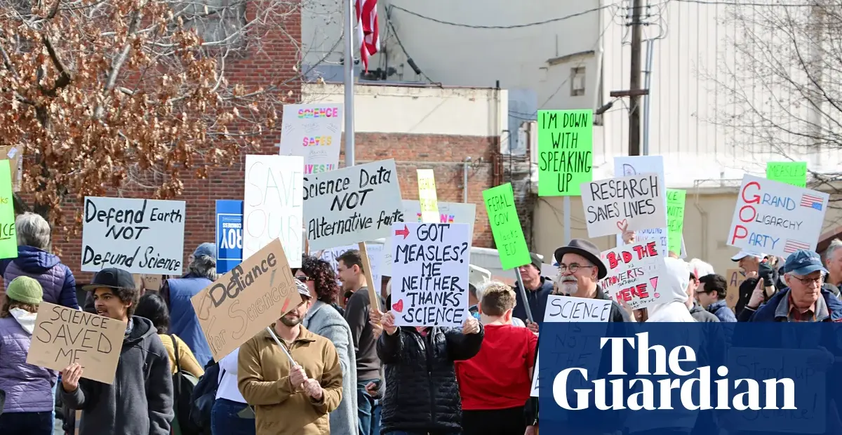 Scientists push back against proposed Trump research grant rule