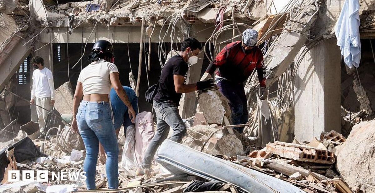 Search for survivors continues after Venezuela earthquakes kill over 1,430