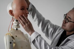Smartphones and AI linked to declining global fertility rates, report says