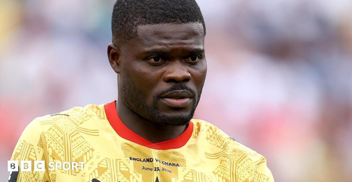 Spence appears to skip handshake with Partey before World Cup match