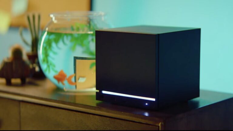 Steam Machine Launch Priced at $1,049, Performance Comparable to PS5