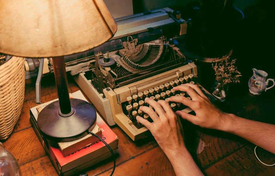 Study links typewriter adoption to lower fertility rates
