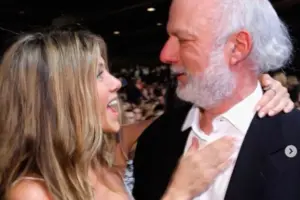 TV Director James Burrows Dies at 85, Remembered for 'Friends' and 'Cheers'