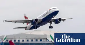Thunderstorms cause hundreds of flight delays at Heathrow and Gatwick