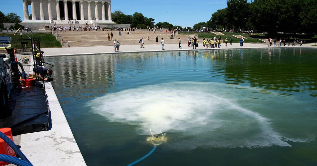 Trump donor's company awarded $1.7 million no-bid Reflecting Pool contract