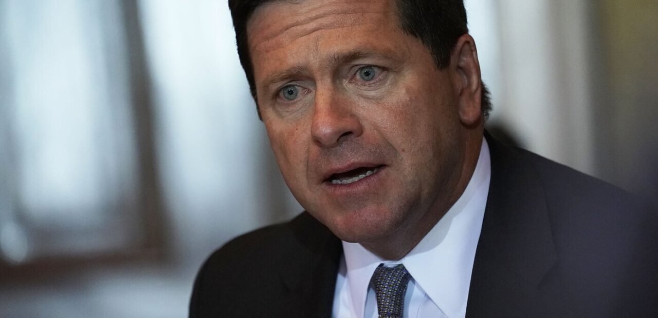 Trump nominates Jay Clayton as director of national intelligence