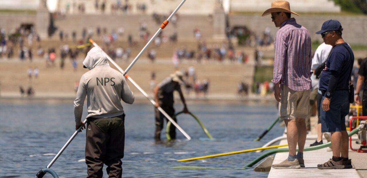 Trump says vandals damaged Reflecting Pool, plans to drain it