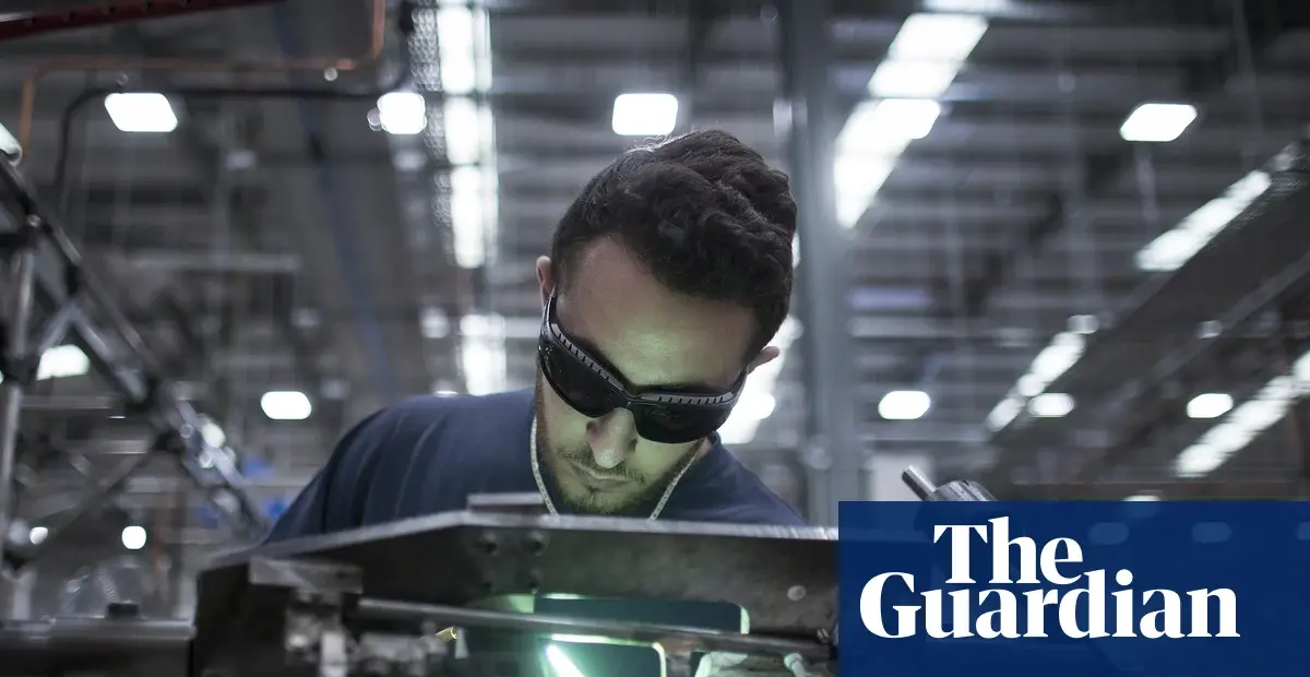 UK economy shrank 0.1% in April, ONS data shows