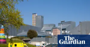 UK lawmakers urge government action on heatwave impacts
