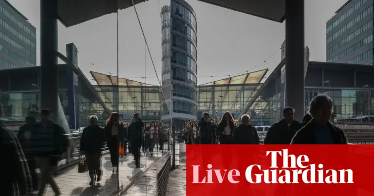 UK living standards fell in Q1 2026 despite fastest G7 growth