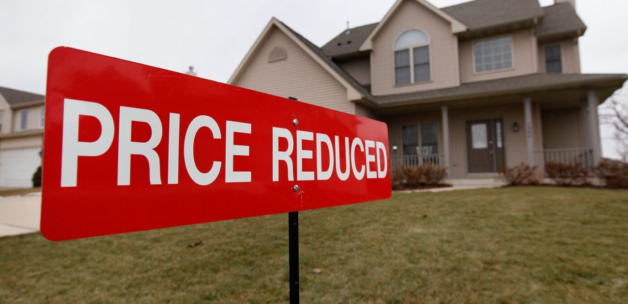 When Falling Housing Prices Signal Good or Bad Economic News