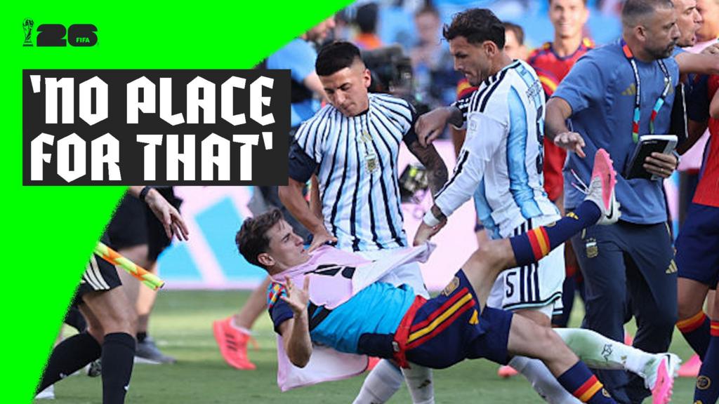Argentina players show frustration after World Cup final loss to Spain