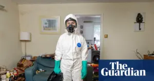 Bea Elton cleans extreme homes and helps desperate homeowners
