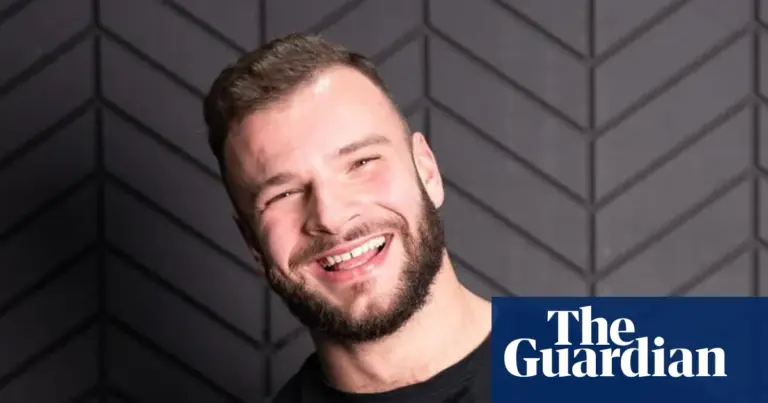 Bodybuilder recalls steroid abuse and health consequences