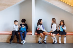 EU panel recommends supervised social media for children under 13