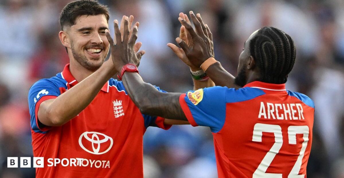 England defeat India by 125 runs in third T20I, take 2-0 series lead